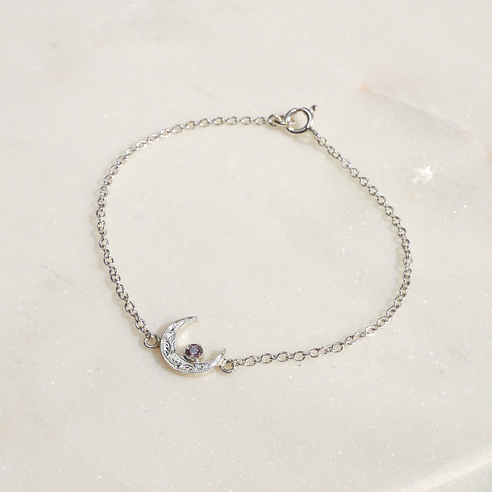 三日月のブレスレット