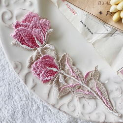 1枚 綺麗 花 フラワー 刺繍 レースモチーフ アップリケ ピンク系 BK200920 ハンドメイド 手芸 素材 材料 2枚目の画像
