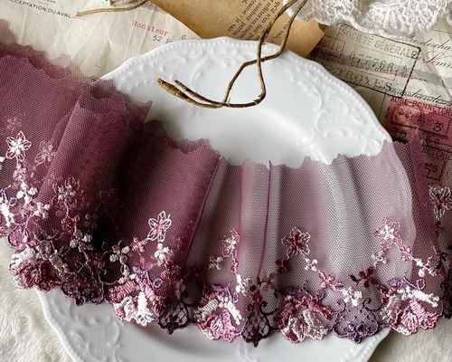 【既製レース】　TUUVA LACE(トゥーヴァレース)　アイボリー 2枚入 既製レースTUUVA LACE(トゥーヴァレース)＜2枚入＞ | カーテン