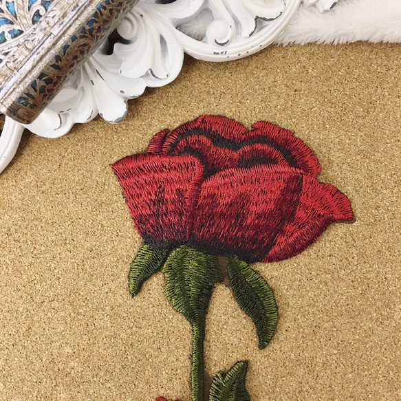 綺麗 薔薇 刺繍 モチーフ BK171010 ハンドメイド 手芸 素材 材料 DIY 2枚目の画像