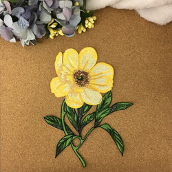 綺麗 花 刺繍 モチーフ アップリケ BK180317 ハンドメイド 手芸 素材 材料 DIY 1枚目の画像