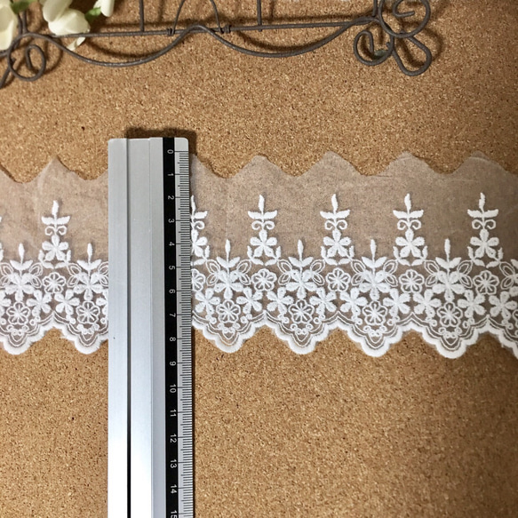 1m お花 刺繍 チュールレース 白 BK180707 ハンドメイド 手芸 素材 材料 DIY 4枚目の画像