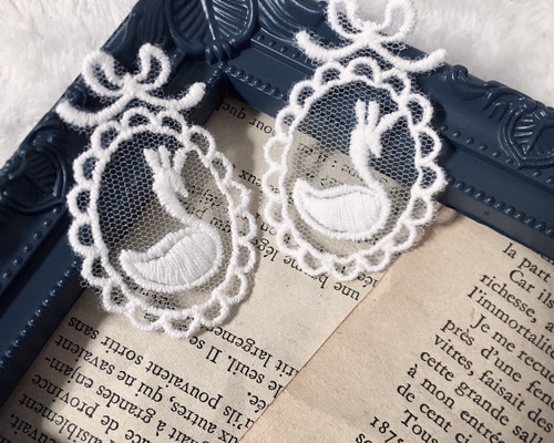 ハンドメイド人気作家様スワン白鳥アンティークレースパール