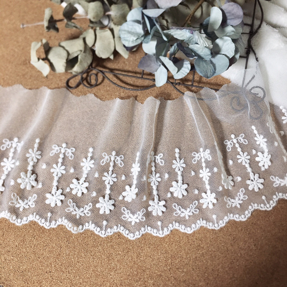 1m TL180910-C1 立体花 刺繍 波デザイン チュールレース 白