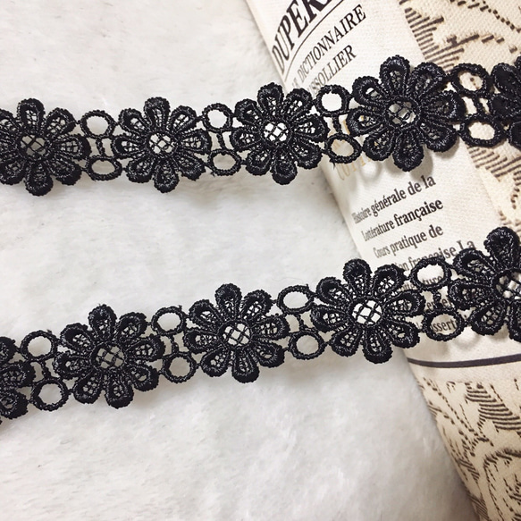 ＊再入荷＊1m 綺麗 お花 ケミカルレース ブレード 黒 BK190531 ハンドメイド 手芸 素材 材料 DIY 2枚目の画像