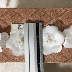 20cm単位(花4個) パール付き オーガンジー&ケミカルレースフラワーブレード 白 BK200316 ハンドメイド 4枚目の画像