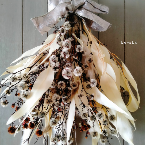 Creema限定クリスマス シックなクリスマススワッグ モノトーンカラーの  