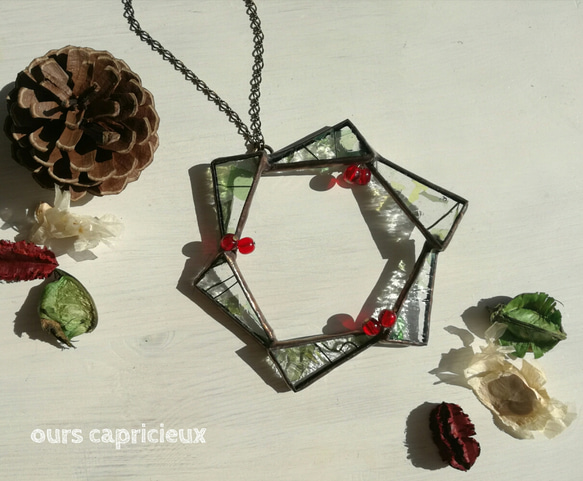 【期間限定クリスマスキャンペーン】Stained Glass/ 赤い実の小さなX'mas wreath 1枚目の画像