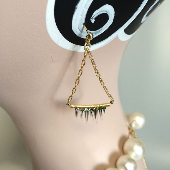 睫毛珍珠耳環[金×綠色] 第3張的照片