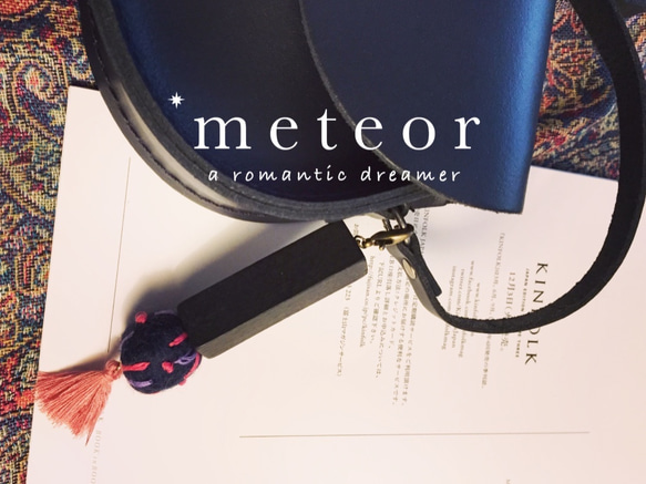 METEOR JEWELRY 尼泊爾羊毛氈 波西米亞垂墜吊飾（A-5） 第1張的照片