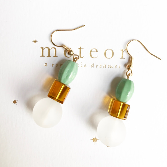 METEOR JEWELRY 透明霧面垂墜式耳環 第1張的照片