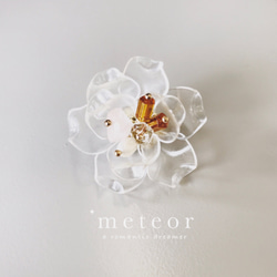 METEOR JEWELRY 一朵花垂墜式耳環（一對） 第2張的照片