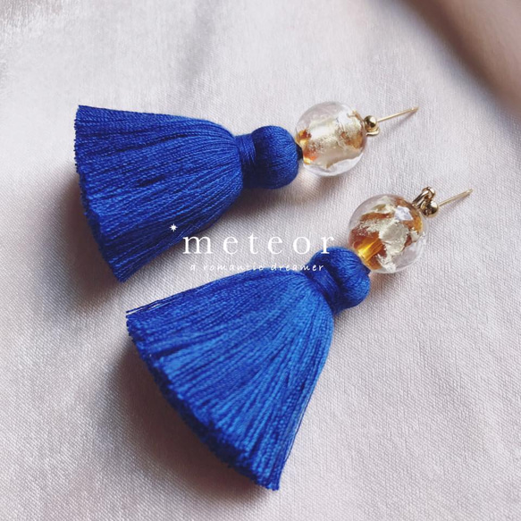 METEOR JEWELRY 藍色金魚琉璃 流蘇垂墜式耳環 第1張的照片