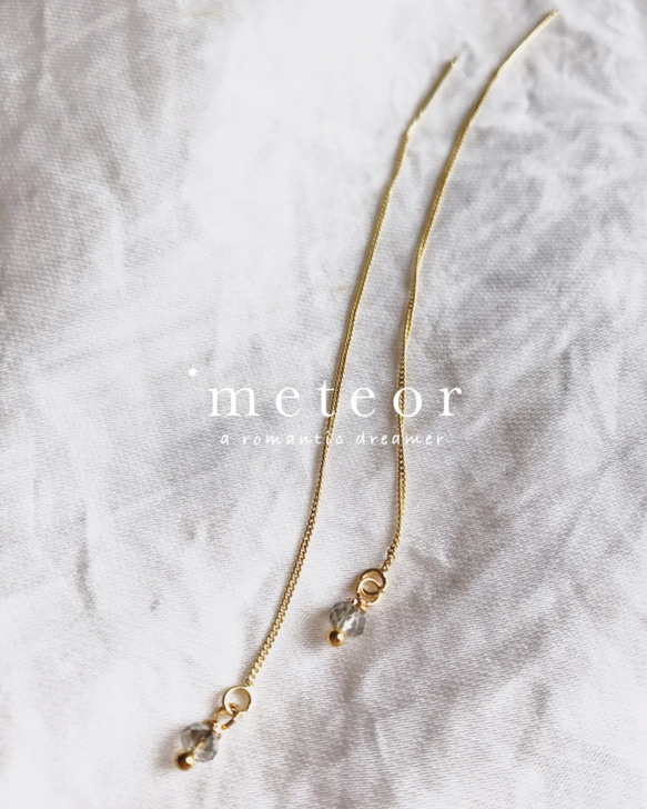 METEOR JEWELRY 鍍金 極簡日本水晶垂墜耳環 第2張的照片