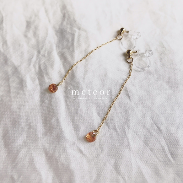 METEOR JEWELRY 18k包金 極簡小鑽夾式耳環 第1張的照片