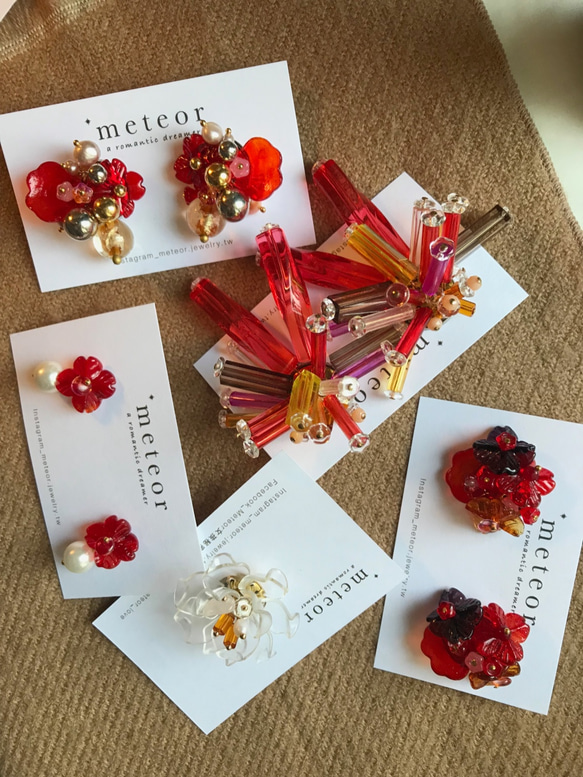 METEOR JEWELRY 手工琉璃花耳環 第5張的照片