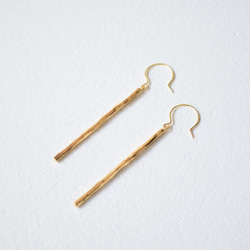 真鍮 ピアス イヤリング / “stick” brass pierce earring (B-3.4) 1枚目の画像