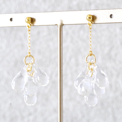 【こけしの蚤の市】Raindrops long earrings(Gold色金具）ピアス/イヤリング 4枚目の画像