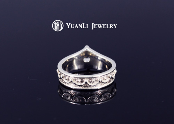 純銀戒指-方鑽皇冠 {Square diamond crown / 925 Sterling Silver} 第3張的照片