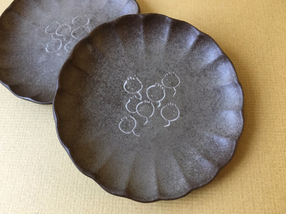 植島陶製 臺灣植物系列 果實菊瓣盤(S) 第1張的照片