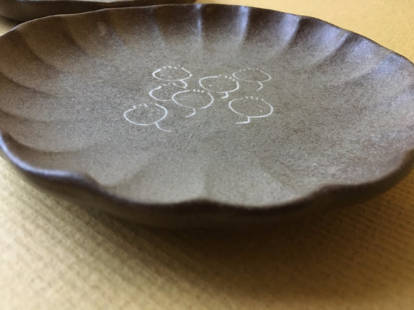 植島陶製 臺灣植物系列 果實菊瓣盤(S) 第3張的照片