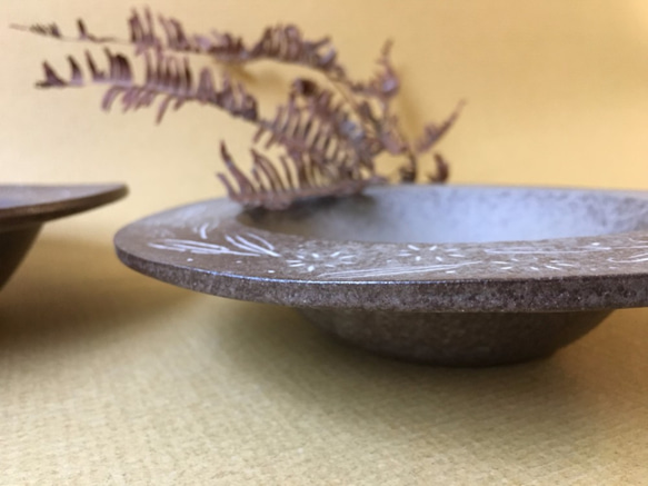植島陶製 臺灣植物系列 相思樹沙拉碗 第2張的照片