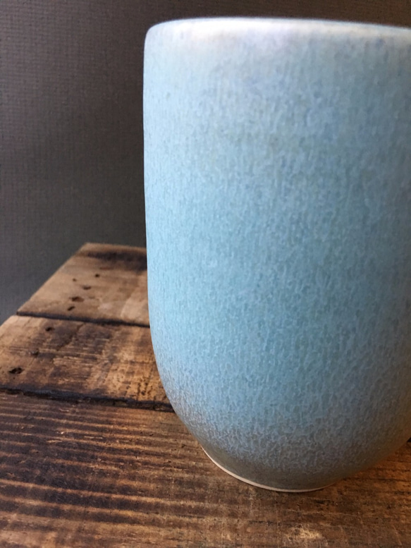 植島陶製 苔綠杯型花器 第2張的照片