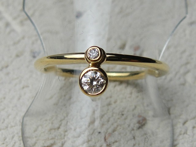 スウィングダイヤモンドリング （K18YG/ダイヤモンド）【送料無料】