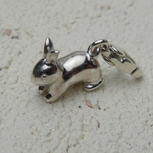 うさぎチャーム Crawl（シルバー) ネックレス・ペンダント