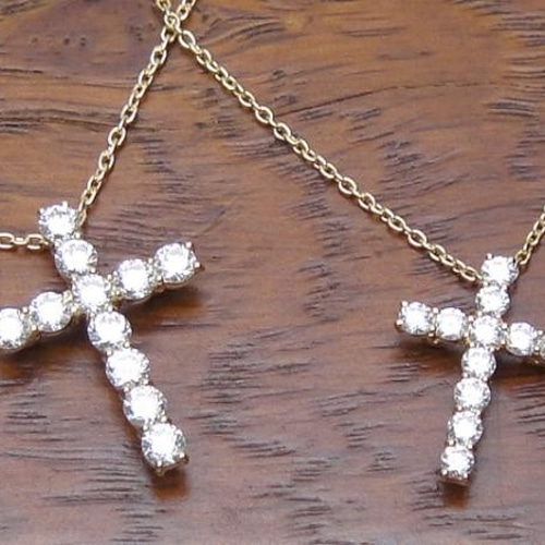 ダイヤモンドクロスネックレスL （K18YG/VSクラスダイヤ）【送料