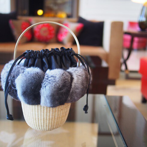 ナンタケットバスケット（ハンドメイド / 牛革取手 × チンチラファー） 送料無料》チンチラファー付きナンタケットバスケット かご