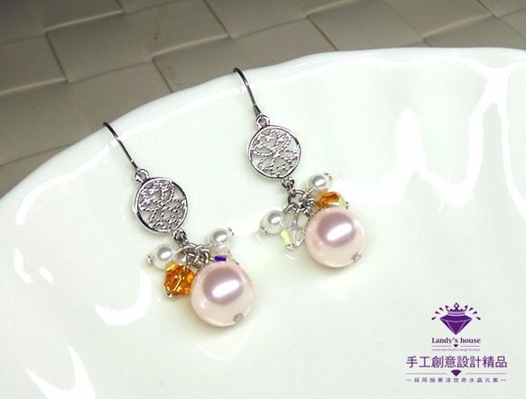 Landy House【手工創意設計精品】施華洛世奇元素SWAROVSKI~雪花粉紅珍珠耳環 第1張的照片