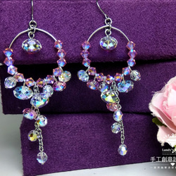 Landy House【手工創意設計精品】施華洛世奇元素SWAROVSKI~華麗晶亮耳環 第2張的照片