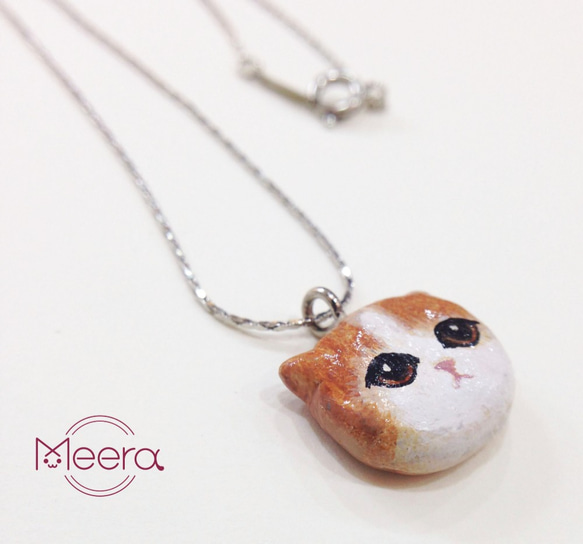 【Meera手作】橘子色蘇格蘭摺耳貓項鍊 第2張的照片