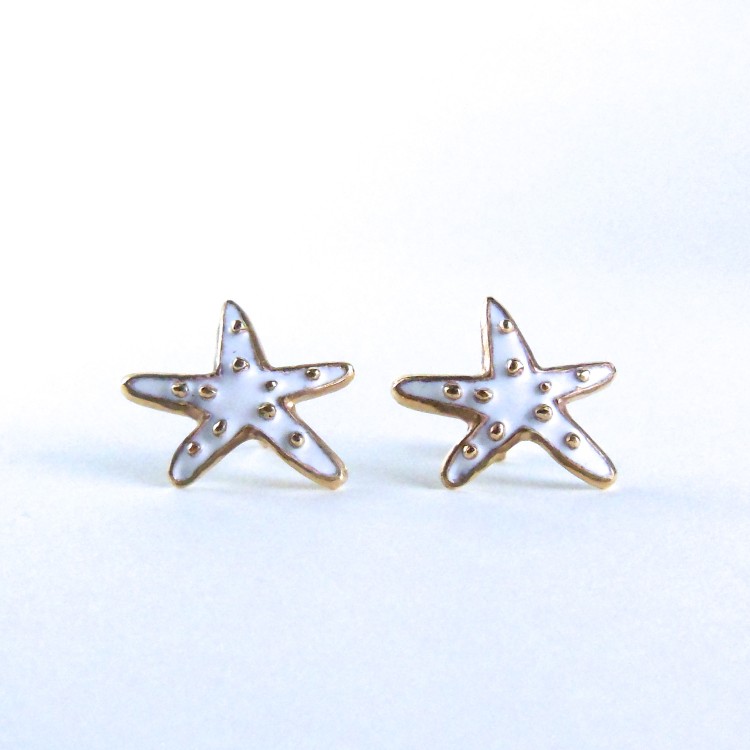 Starfish Pierced Earrings/White