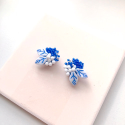 【受注制作】blue flower ピアス・イヤリング 2枚目の画像