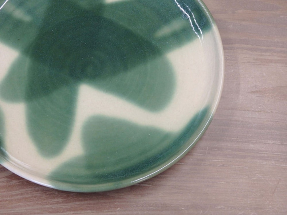 ◆緑釉のプレート、大皿・流し掛け◆ 3枚目の画像