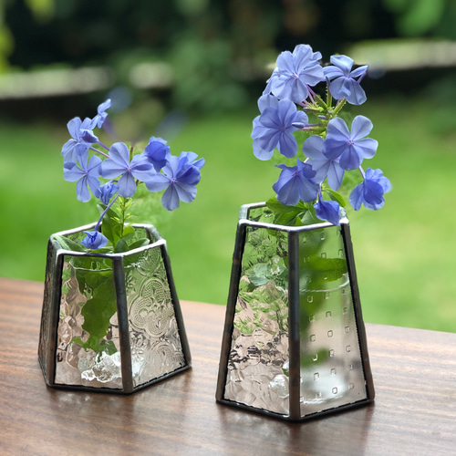 ヴィンテージ　ハート　花瓶♡ ホワイト ハート型ガラス花瓶 Amazon.co.jp: bardsxgfg(あき