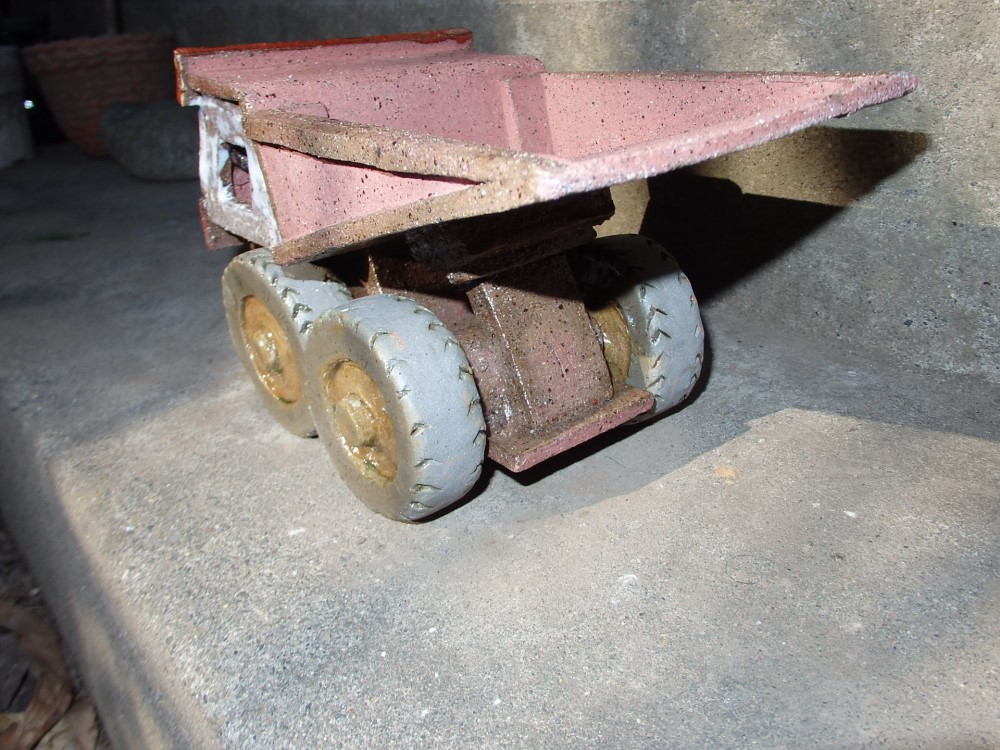 スーパーダンプカー