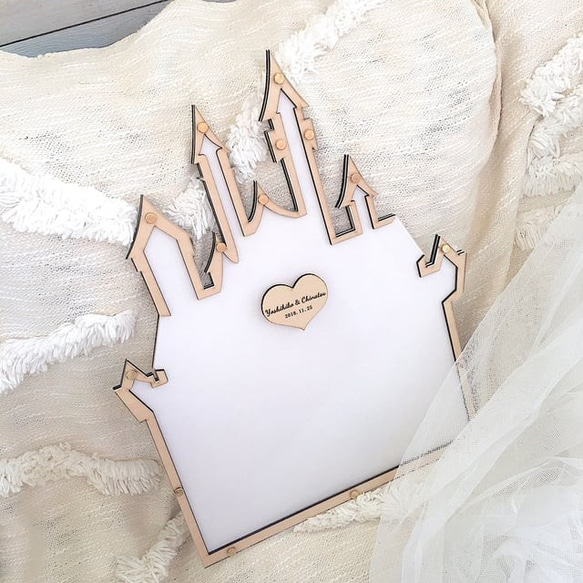 ハートドロップス　ハート刻印　お城フレーム　選べるフレーム＆バックボードカラー　結婚証明書　ウェディング ハートドロップス　ハート刻印　お城フレーム　選べるフレーム＆バックボードカラー　結婚証明書　ウェディング N1675829387(12870円)