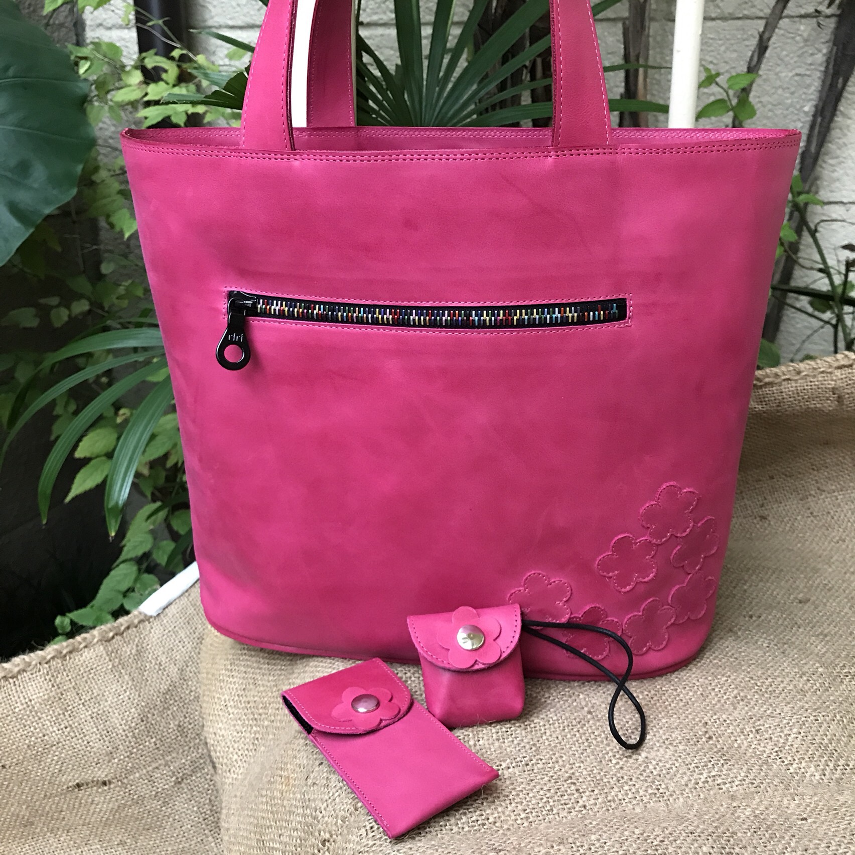 （値下）お花が付いたトートバッグ 14,200円