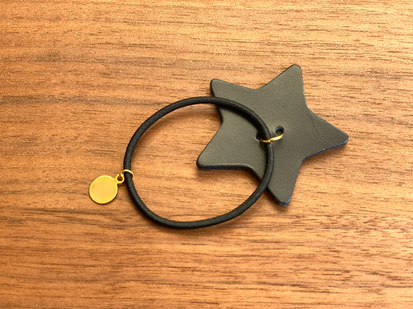 星のシンプルな栃木レザーヘアゴム 10枚目の画像