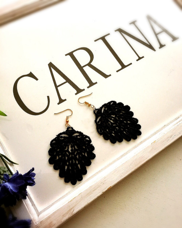 a-673 ブラックレースピアス(イヤリング) ピアス（その他） carina 