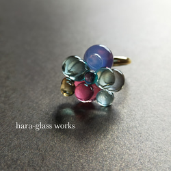 ガラスのリング　バブルデザイン　ピンク&ティントブルー&ミルキーラベンダー（ゴールド） 6枚目の画像