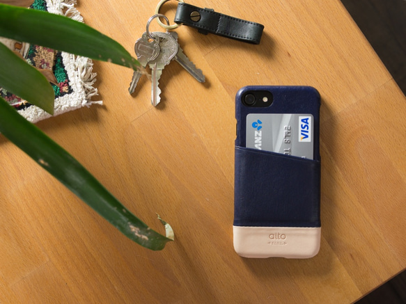 alto iPhone 7  4.7吋 真皮手機殼背蓋，Metro - 海軍藍/本色 保護套 Leather Case 第1張的照片