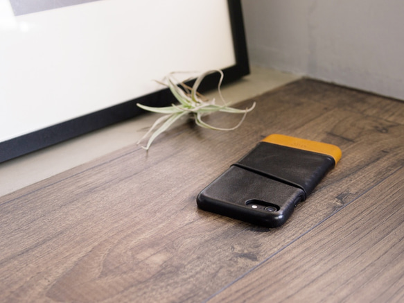 alto iPhone 7  4.7吋 真皮手機殼背蓋，Metro - 黑色/焦糖棕 保護套 Leather Case 第4張的照片