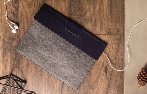 alto iPad Pro 9.7” / iPad Air 革製 Sleeve – 紺色 / 灰色 1枚目の画像