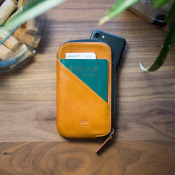 alto 皮革手機收納包 - 焦糖棕 皮革保護套 護照夾 手拿包 第1張的照片