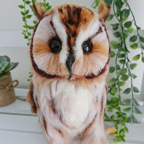 羊毛フェルト製ウサギフクロウぬいぐるみ(置物) 羊毛フェルト