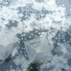 TEJAKULA バリ島のピラミッド塩【PYRAMID SALT/ピラミッドソルト】７g 3枚目の画像